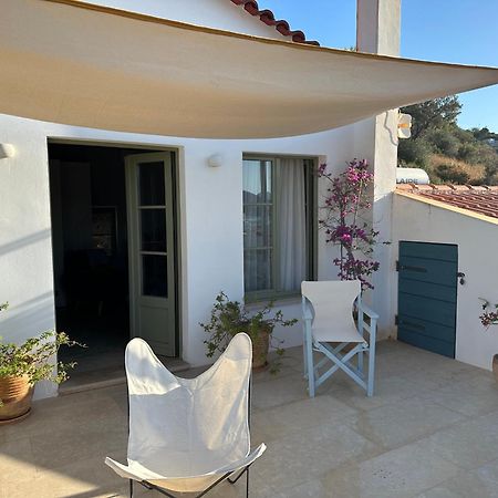 Vanua House Galatás 외부 사진